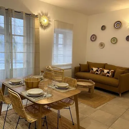 Le Mystique-somptueux -centre Historique-gare-wifi Apartment *
